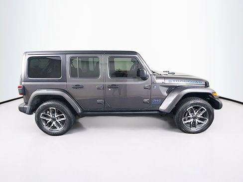 Used 2024 Jeep Wrangler Unlimited w/ Convenience Group AWD/4WD image 10