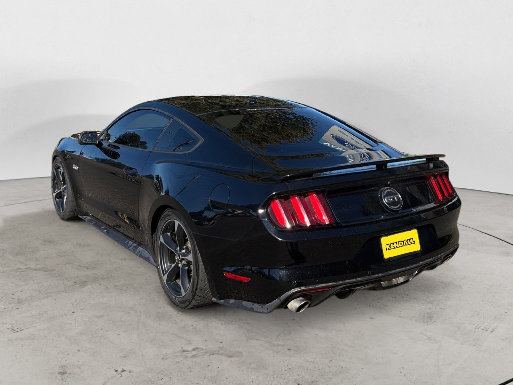 Used 2016 Ford Mustang GT Premium w/ Equipment Group 401A RWD image 7