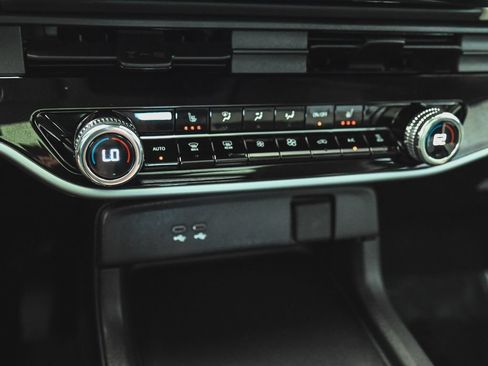 Used 2025 Honda Prologue Touring image 23