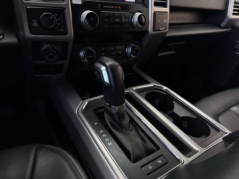 Used 2019 Ford F150 Platinum w/ Equipment Group 701A Luxury AWD/4WD image 20