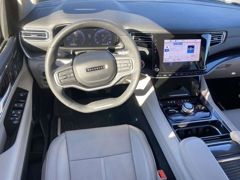 Certified 2024 Jeep Wagoneer 4DR 4WD w/ Convenience Group I image 19