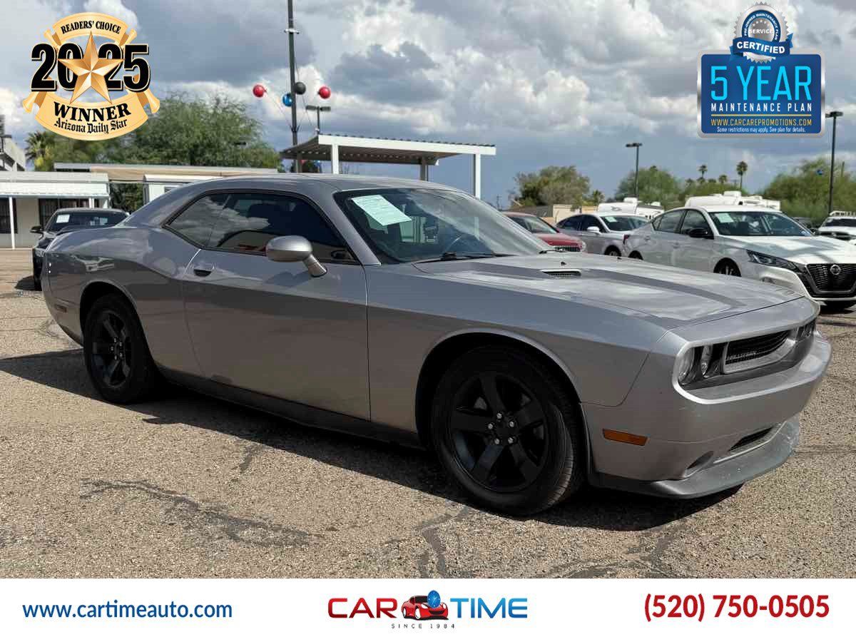 Used 2013 Dodge Challenger SXT w/ Sound Group RWD image 3