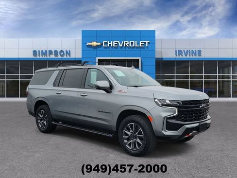 Used 2024 Chevrolet Suburban Z71 w/ Luxury Package AWD/4WD image 2