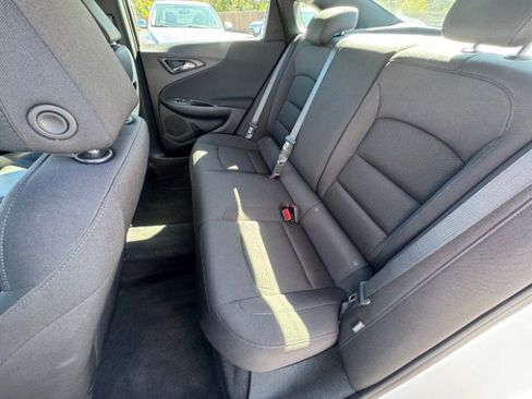 Used 2021 Chevrolet Malibu LS w/ Driver Confidence Package II image 16