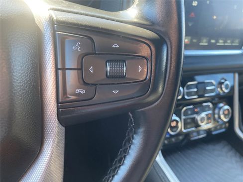 Used 2023 GMC Yukon Denali image 19