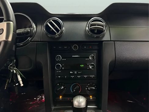 Used 2008 Ford Mustang GT RWD image 15