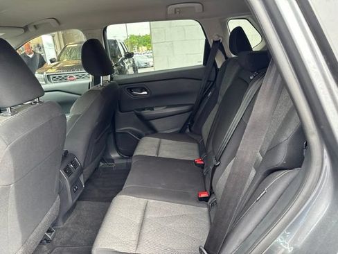 Used 2024 Nissan Rogue SV AWD/4WD image 12