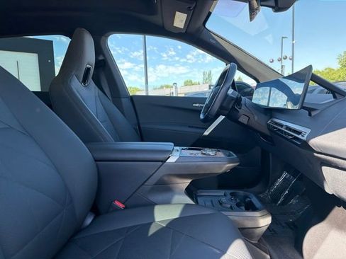 Used 2023 BMW iX xDrive50 w/ Premium Package AWD/4WD image 11