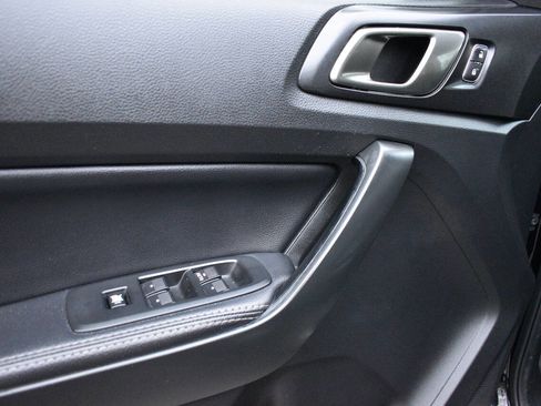 Used 2021 Ford Ranger Lariat w/ Tremor Off-Road Package image 16