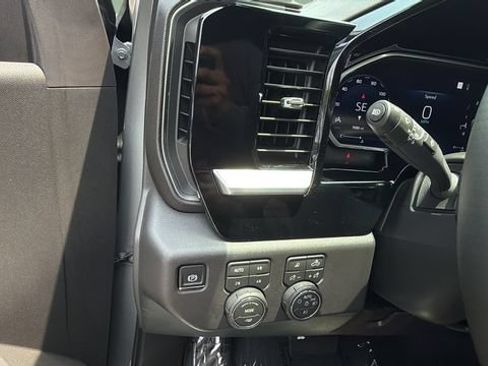 Used 2026 Chevrolet Silverado 1500 LT Trail Boss w/ LT Trail Boss Premium Package AWD/4WD image 21