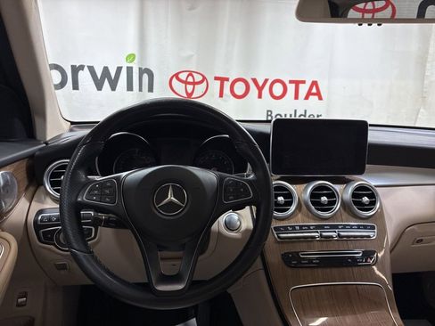 Used 2017 Mercedes-Benz GLC 300 4MATIC image 22