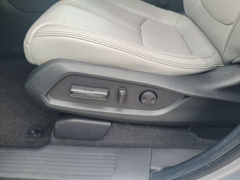 Certified 2025 Honda Pilot EX-L image 11