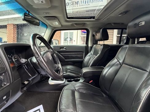 Used 2007 HUMMER H3 image 9