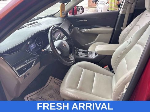 Used 2019 Cadillac XT4 Luxury w/ Cold Weather Package AWD/4WD image 5