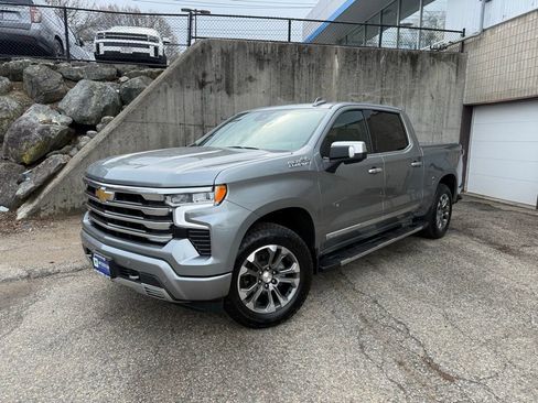 Used 2024 Chevrolet Silverado 1500 High Country AWD/4WD image 1
