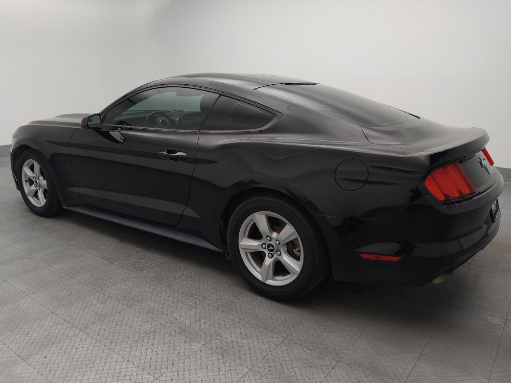 Used 2015 Ford Mustang Coupe RWD image 3