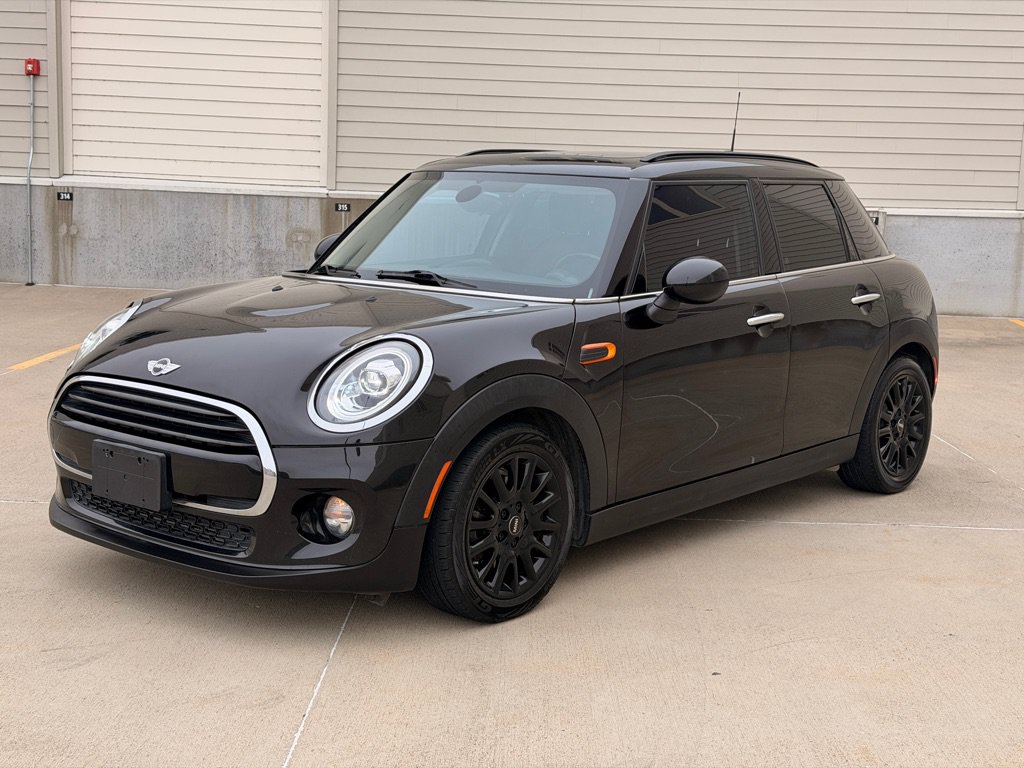 Used 2017 MINI Cooper 4-Door Hardtop FWD image 7