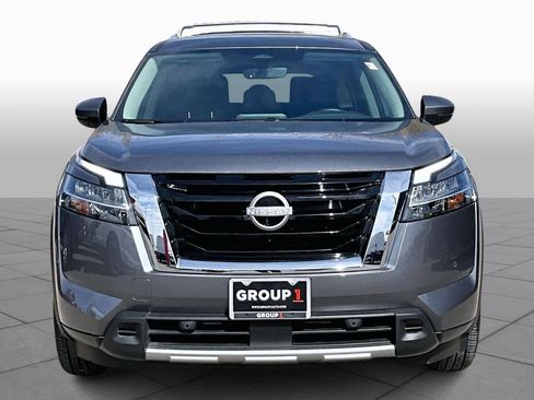 Used 2024 Nissan Pathfinder SL image 4