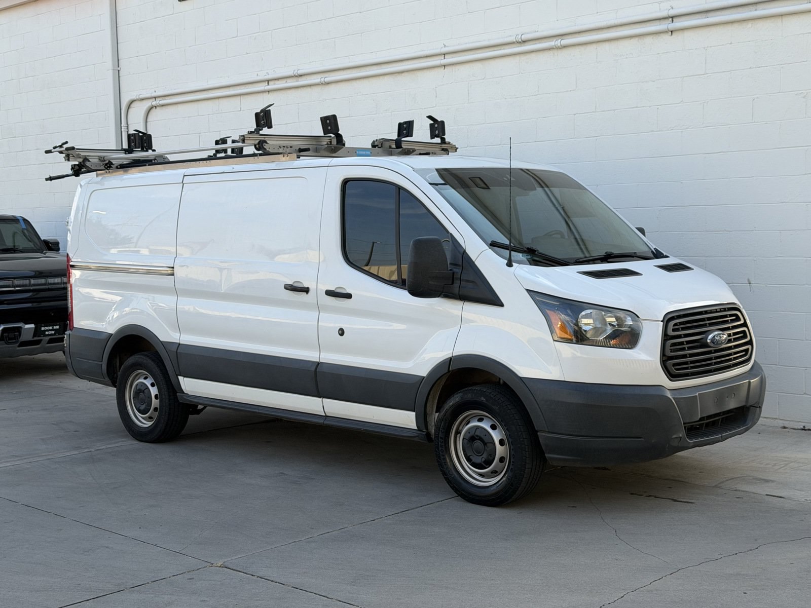 Used 2017 Ford Transit 250 130 Low Roof RWD image 3
