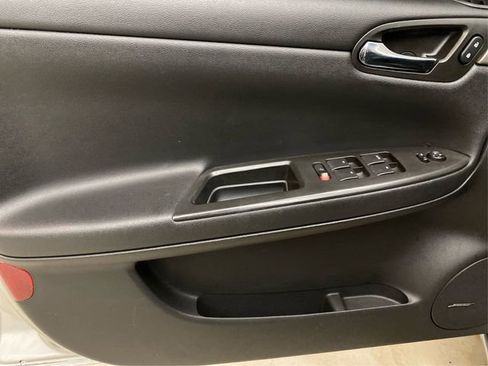 Used 2007 Chevrolet Impala SS w/ Convenience Package image 25