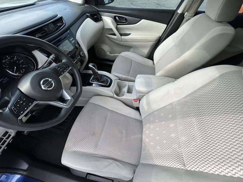 Used 2017 Nissan Rogue Sport S w/ S Appearance Package image 9