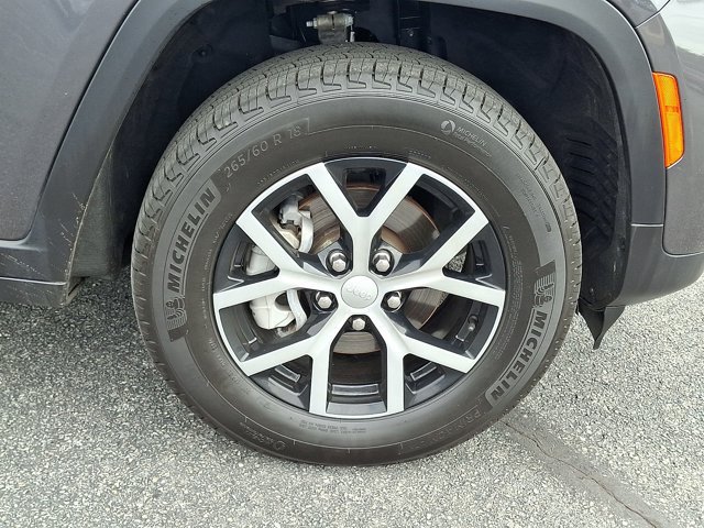 Certified 2024 Jeep Grand Cherokee Limited AWD/4WD image 11