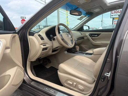 Used 2013 Nissan Altima 2.5 SL w/ 2.5 Moonroof Pkg FWD image 8