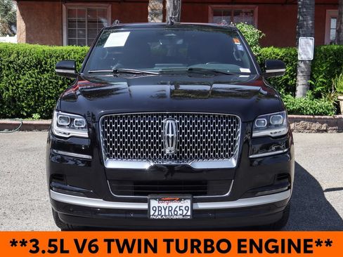 Used 2022 Lincoln Navigator L 4WD image 3