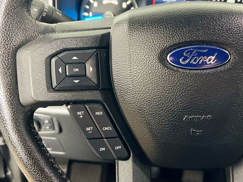 Used 2016 Ford F150 XLT w/ Equipment Group 302A Luxury AWD/4WD image 18