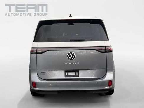 Used 2025 Volkswagen ID. Buzz 1st Edition RWD image 5