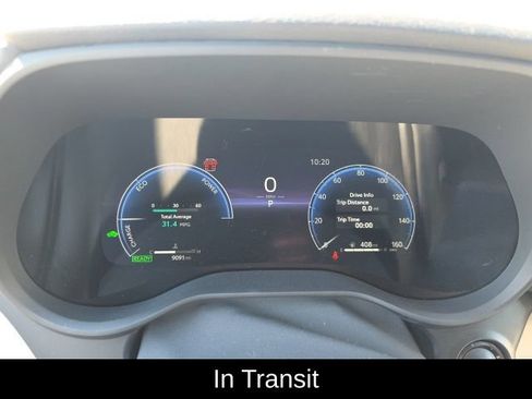 Used 2025 Toyota Sienna Platinum AWD/4WD image 3