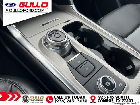 Used 2023 Ford Explorer XLT w/ Equipment Group 202A AWD/4WD image 28