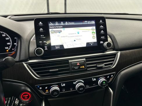 Used 2022 Honda Accord Touring image 29