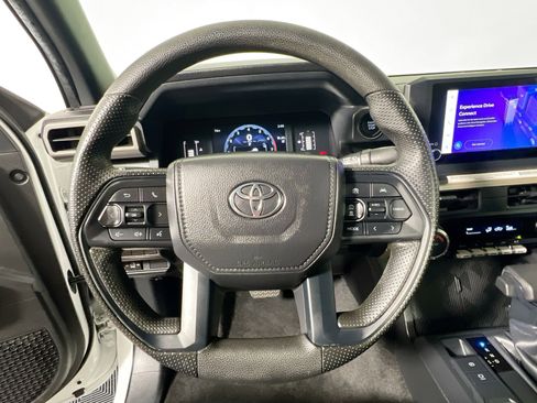 Used 2024 Toyota Tacoma SR image 17
