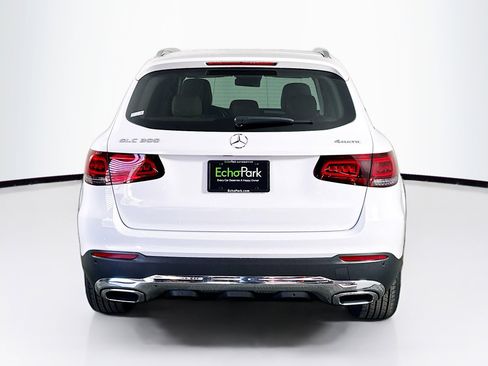 Used 2022 Mercedes-Benz GLC 300 4MATIC w/ Premium Package Lite image 7