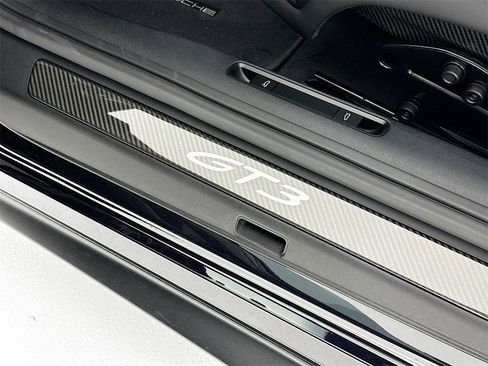 Used 2024 Porsche 911 GT3 image 30