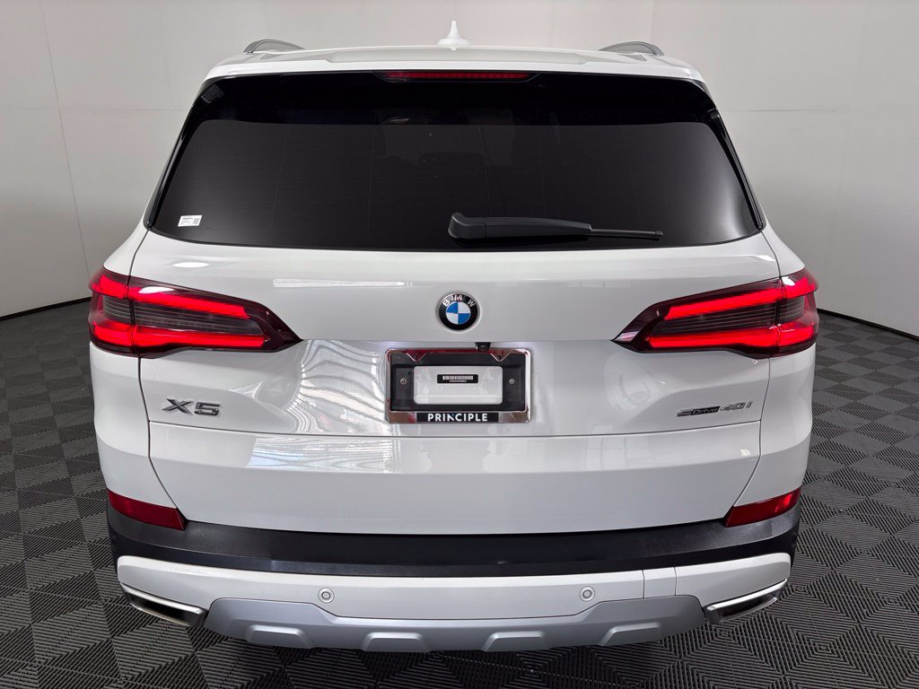 Certified 2023 BMW X5 sDrive40i w/ Executive Package RWD image 6