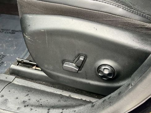 Used 2020 Jeep Cherokee Limited image 27