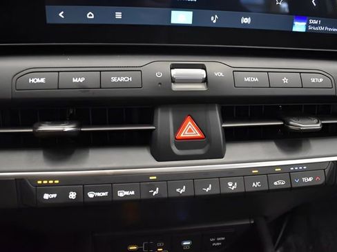 Used 2025 Kia K4 image 27