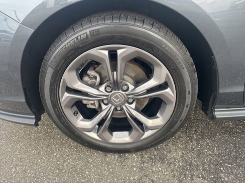 Used 2023 Honda Accord EX image 11