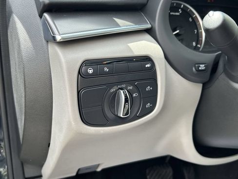 Certified 2023 INFINITI QX50 Luxe AWD/4WD image 17