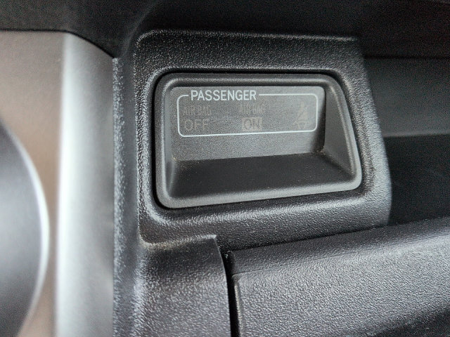 Used 2015 Scion xB FWD image 24