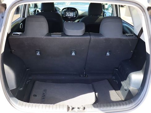 Used 2021 Kia Soul S image 23