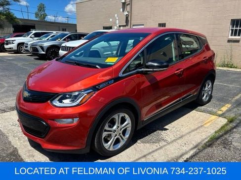 Used 2021 Chevrolet Bolt LT FWD image 1