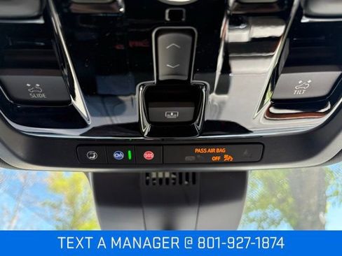 New 2026 GMC Yukon Denali w/ Denali Reserve Package AWD/4WD image 34