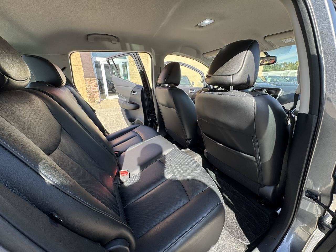 Used 2016 Nissan Leaf SL w/ Premium Package FWD image 22