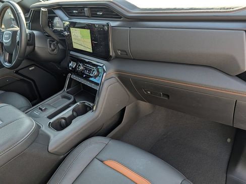 Used 2024 GMC Sierra 2500 AT4 w/ AT4 Premium Plus Package AWD/4WD image 35