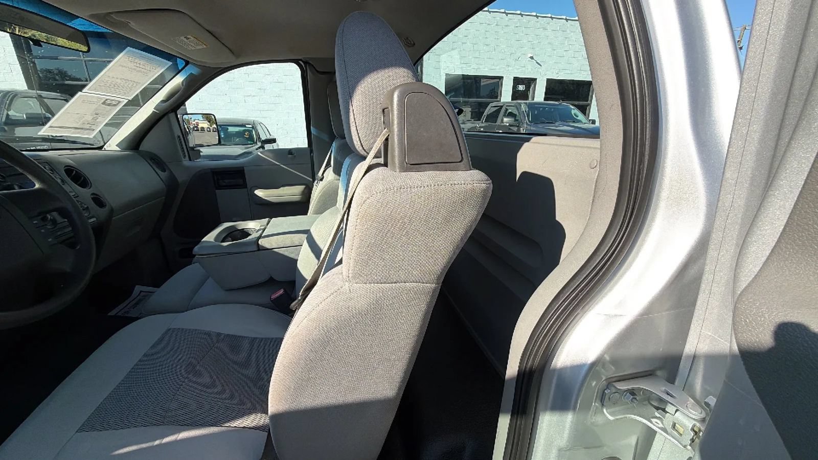 Used 2004 Ford F150 XL RWD image 21