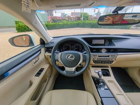 Used 2014 Lexus ES 350 FWD image 28
