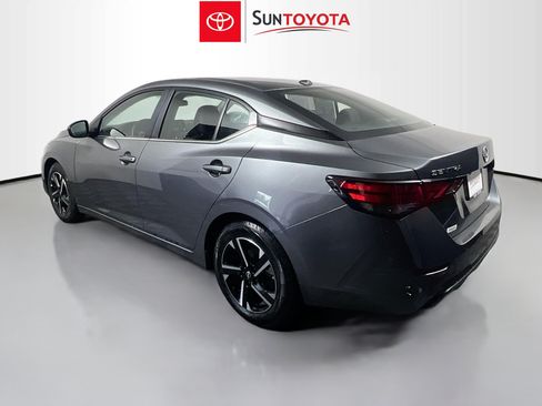 Used 2025 Nissan Sentra SV FWD image 6